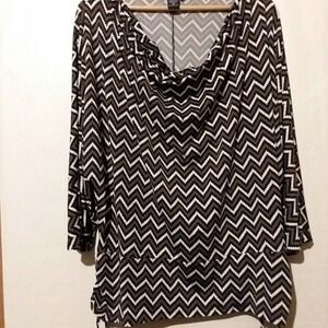 Robert Louis Chevron Gray & Black Top Plus Sz 2X